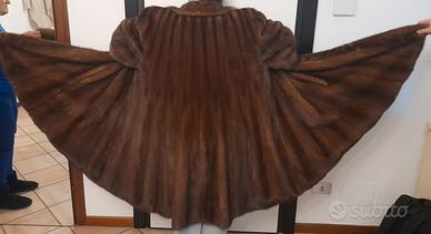 Pelliccia visone marrone lunga