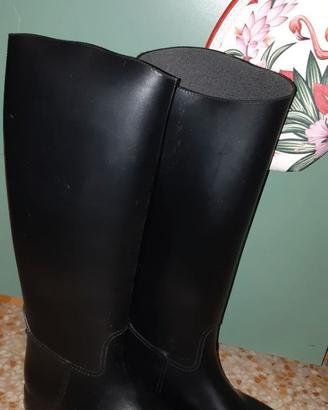 Stivali equitazione Decathlon n35 come nuovi,elmet