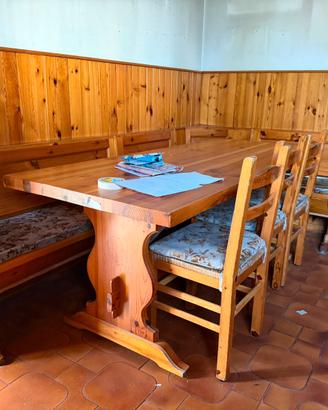 FUORI TUTTO CASA - CUCINE E MOBILI