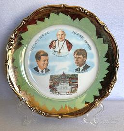 Piatto commemorativo vintage