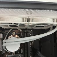 dissipatore a liquido cooler master