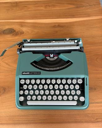 Olivetti Lettera 82
