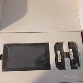 Nintendo switch + custodia .