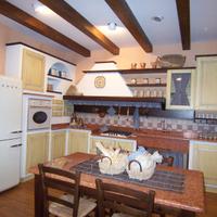 Cucina Country d'esposizione in finta muratura