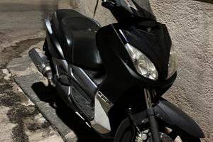 Yamaha x max