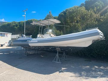 Gommone SACS 25 DREAM con fuoribordo Honda