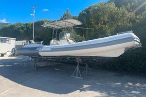 Gommone SACS 25 DREAM con fuoribordo Honda