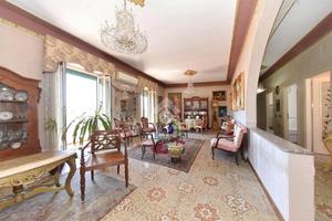 4 LOCALI A CAGLIARI