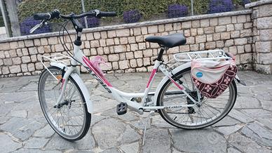bicicletta ragazzina