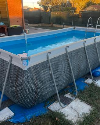 piscina più accessori 