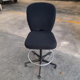 sgabello  con schienale