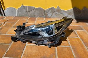 Proiettore Fanale Faro anteriore SX Mazda 3
