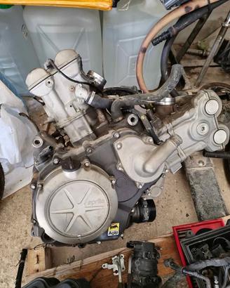 pezzi di ricambio e motore aprilia dorsoduro 750