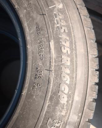 225 75 16C Michelin 