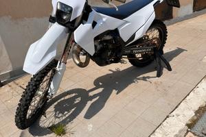 Husqvarna tc 125 TARGATO
