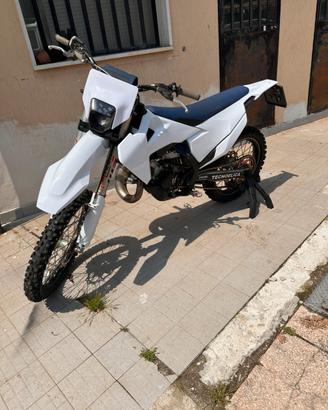 Husqvarna tc 125 TARGATO