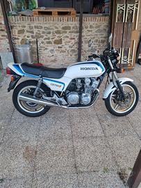 Honda cb 750 f   FMI targa oro