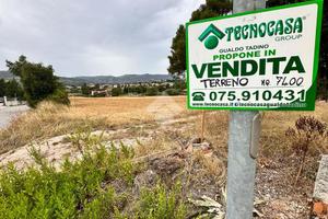 TER. AGRICOLO A GUALDO TADINO