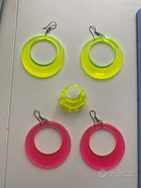 Orecchini e Anello Fluo