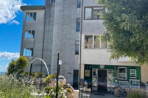 Appagamento con mansarda terrazzo e garage