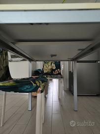 tavolo cucina bianco con sedie 