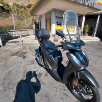 Honda sh 150i sport 12/23
