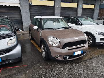MINI CAOUNTRYMAN COOPER S
