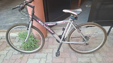Mountain bike Shadow 4000