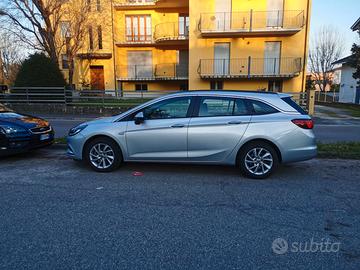 OPEL ASTRA 136 CV AUTOMATICA