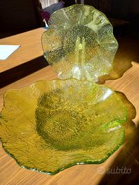 Centrotavolo vintage artistico di vetro verde