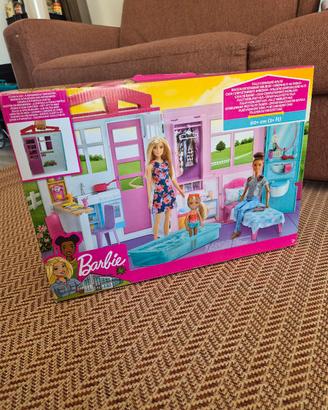 casa Barbie con accessori  close&go