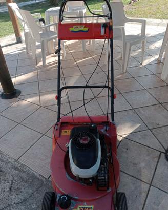 tagliaerba con trazione