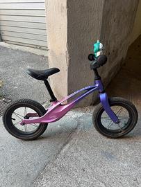 Bici senza pedali - Lionelo Bart