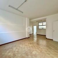 UFFICIO A NOVA MILANESE