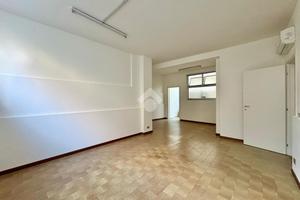 UFFICIO A NOVA MILANESE