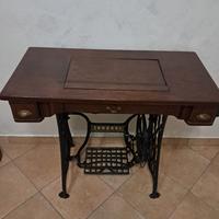Macchina da cucire vintage.