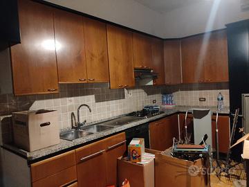 cucina molto grande 