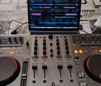 Pioneer DDJ T1 Traktor Pro