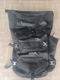  coppia di borse laterali GIVI GRT709 CANYON