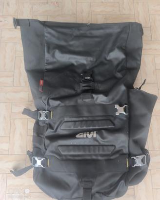  coppia di borse laterali GIVI GRT709 CANYON