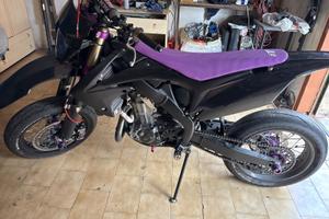 Crf 450 supermotard targato perfetto