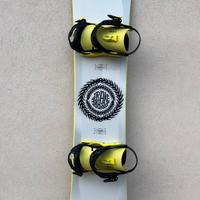 Snowboard twin tip 150 Drake + attacchi Drake L