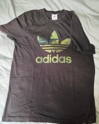 t-shirt Adidas 