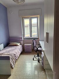 Camera da letto ragazza