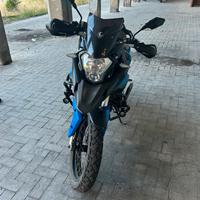 Moto adventure 250cc 2017