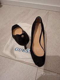 Scarpa con tacco Guess