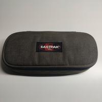Astuccio Eastpak verde militare