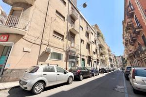 2 LOCALI A CATANIA