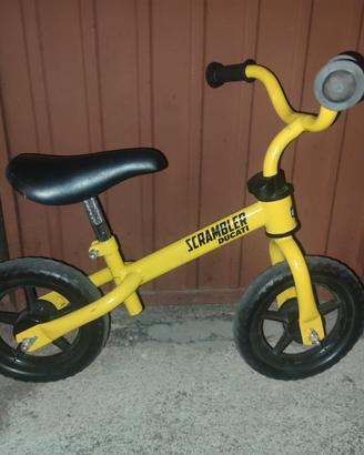 Bicicletta senza pedali