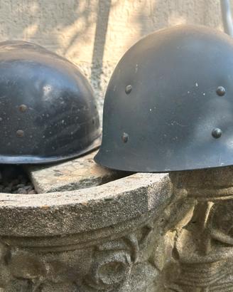 Elmetti polizia militare.